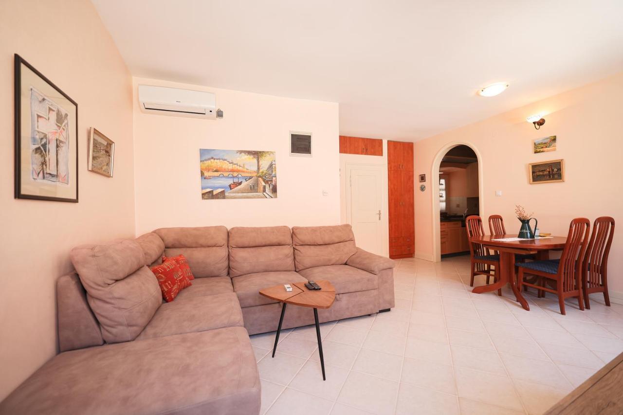 Two Bedroom Apartment In City Center Igor Zadar Eksteriør billede